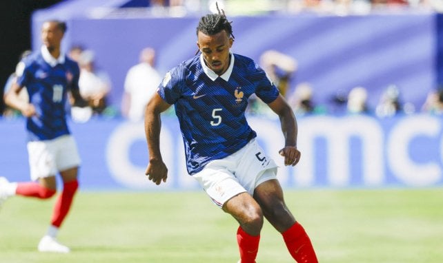 Jules Koundé, señalado en la Selección Francesa