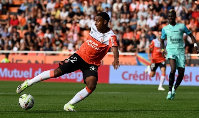 Eli Junior con el Lorient