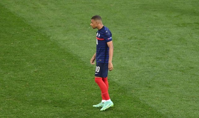Kylian Mbappé en el partido entre Francia y Suiza