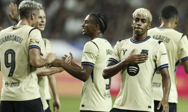 Lamine Yamal celebra un gol en Seúl.