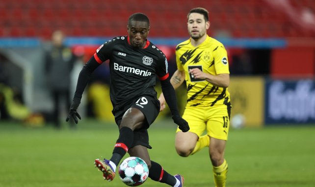 Moussa Diaby, en un partido del Leverkusen ante el BVB
