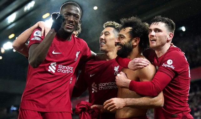 Los jugadores del Liverpool celebran un gol de Mohamed Salah