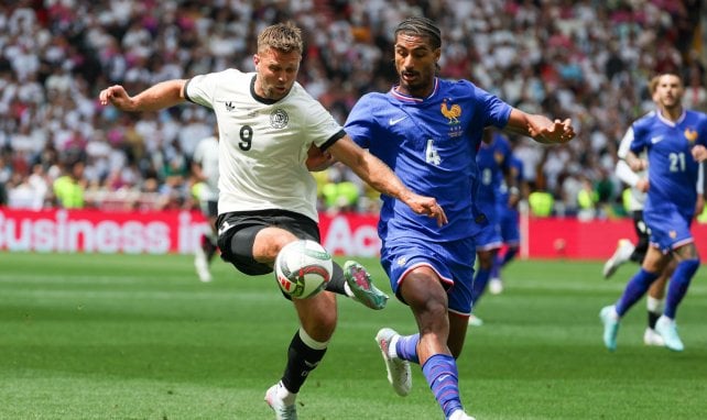 Loïc Badé con Francia