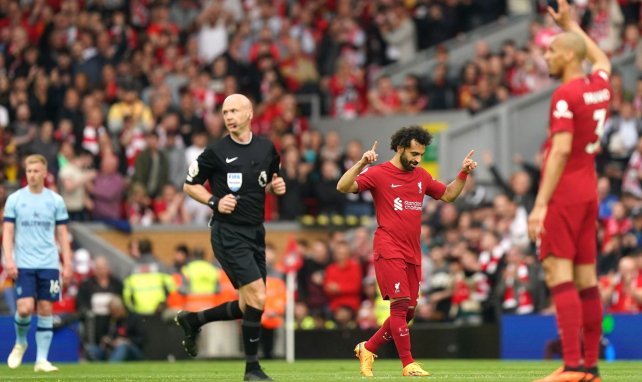 Salah festeja con el Liverpool contra el Brentford