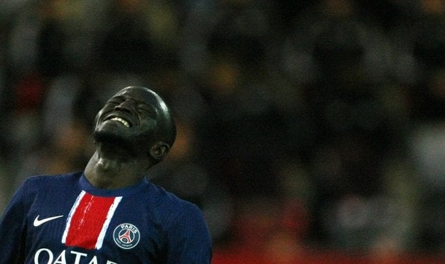 Mahamadou Sangaré se lamenta con el PSG.