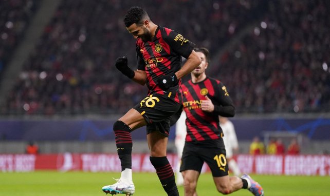 Riyad Mahrez celebra el primer gol