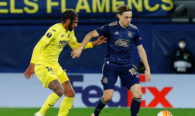Lovro Majer, en acción con el Dinamo de Zagreb contra el Villarreal