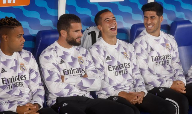 Mariano, Nacho, Lucas Vázquez y Marco Asensio, en el banquillo del Real Madrid