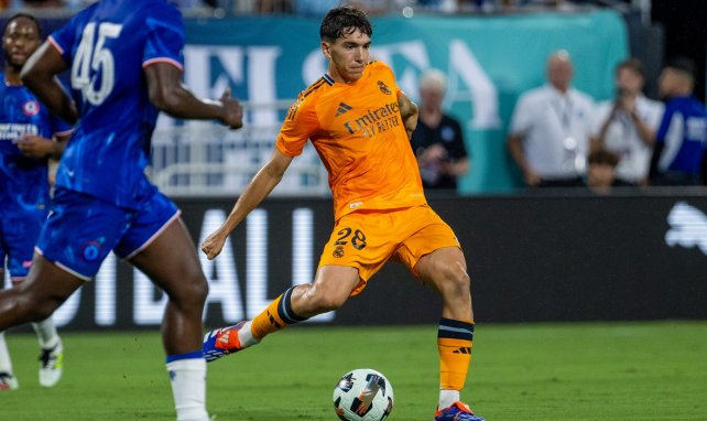 Mario Martín con el Real Madrid frente al Chelsea