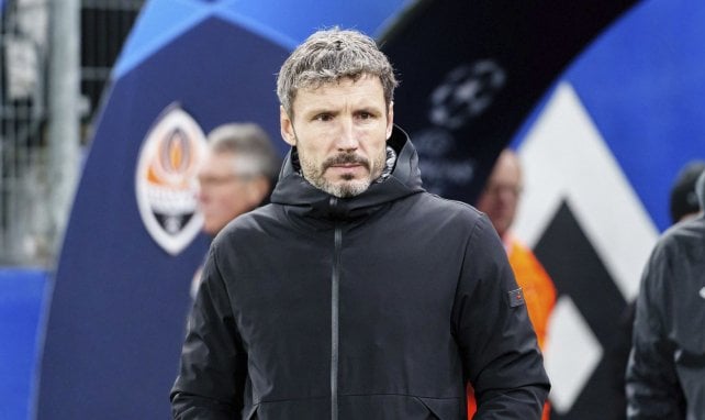 La vuelta de Mark van Bommel a los banquillos, más cerca