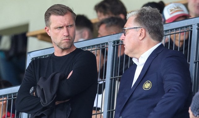 Markus Krösche, con cara de pocos amigos
