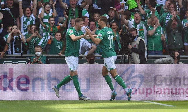 Marvin Ducksch y Niclas Füllkrug celebran con el Werder Bremen
