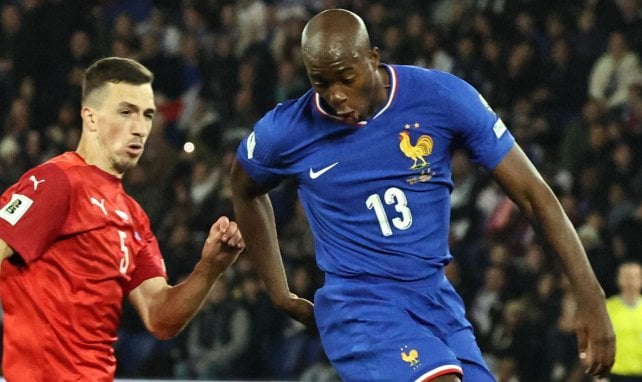 El Manchester United valora 2 fichajes para el curso 2026-2027