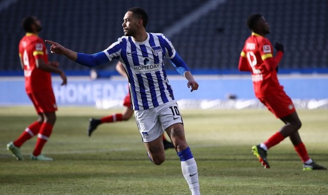 Matheus Cunha festeja un gol con el Hertha de Berlín
