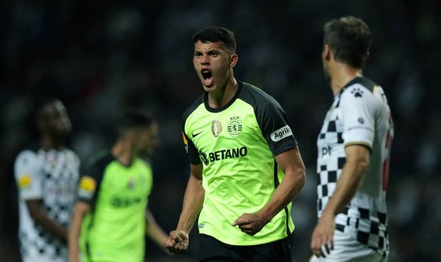 Matheus Nunes celebra un gol con el Sporting de Portugal