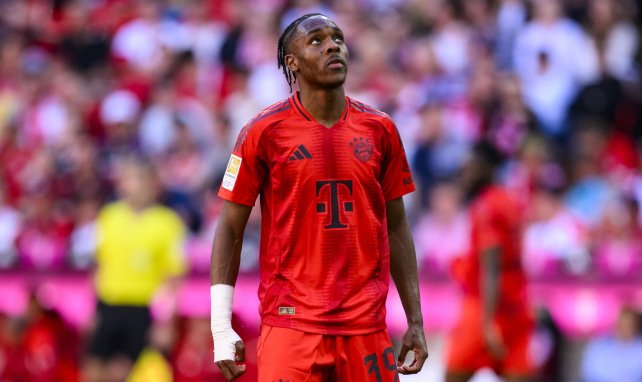 Mathys Tel con el Bayern Múnich