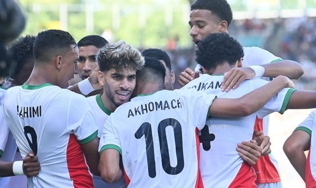 Los jugadores de Marruecos celebran un gol