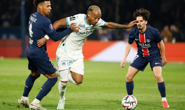 Ofensiva del Rayo Vallecano por una pieza del OM