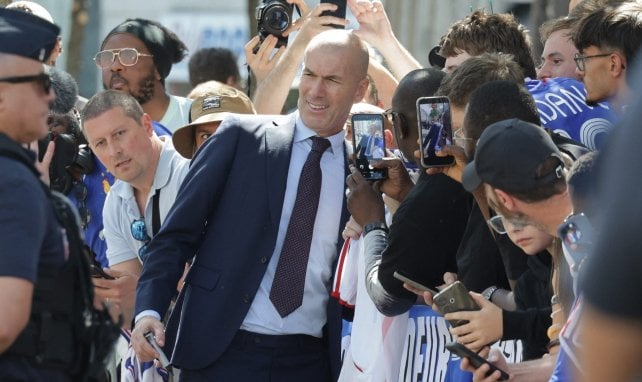 Zinedine Zidane detalla el plan de juego y sus ambiciones en Francia
