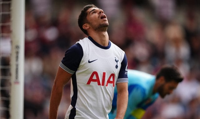 Manor Solomon con el Tottenham