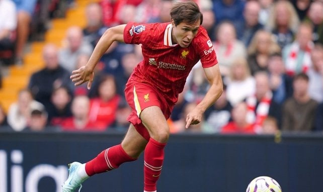 Federico Chiesa con el Liverpool