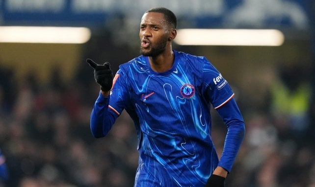 Tosin Adarabioyo, ¿refuerzo inesperado?