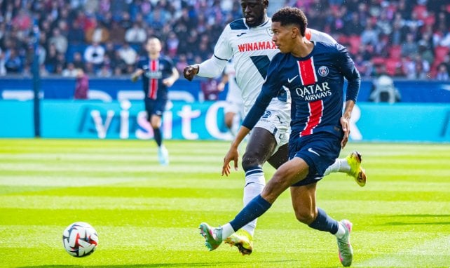 Senny Mayulu con el PSG