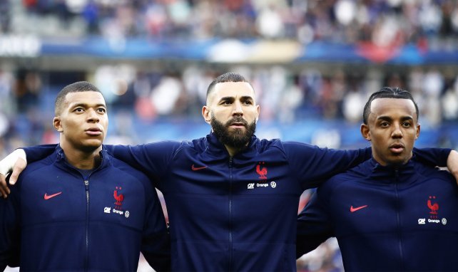 Mbappé, Benzema y Koundé con Francia