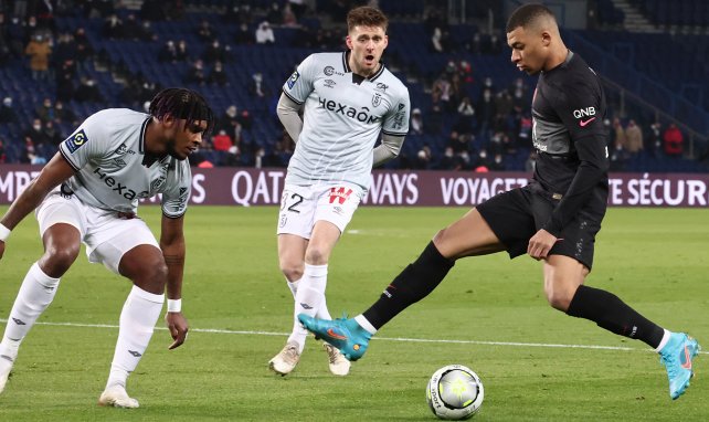 Kylian Mbappé, durante un partido con el PSG