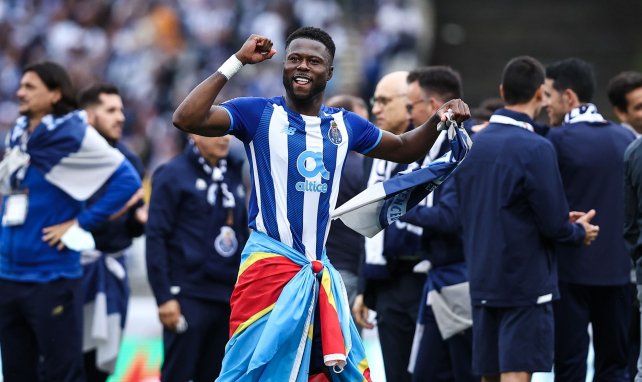 El Oporto celebra.