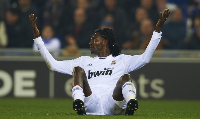 Emmanuel Adebayor cuelga las botas