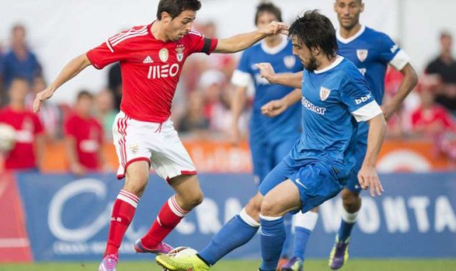 Beñat hizo de Ander Herrera en el amistoso ante el Benfica