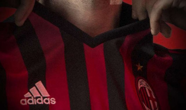 El AC Milan conoce su nueva indumentaria