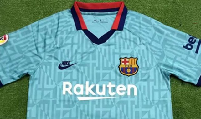 El FC Barcelona presume de nueva camiseta