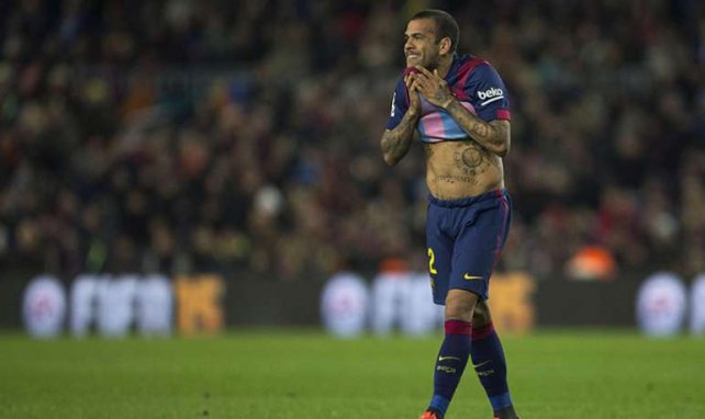 El FC Barcelona sigue buscando un sustituto para Dani Alves