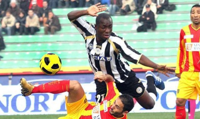 Liverpool FC Pablo Estífer Armero