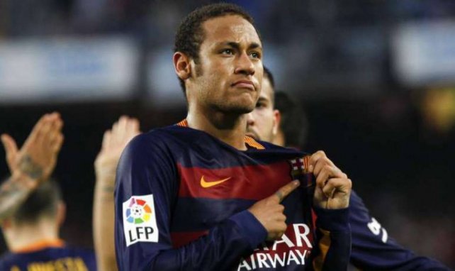 El padre de Neymar podría estar negociando con el PSG