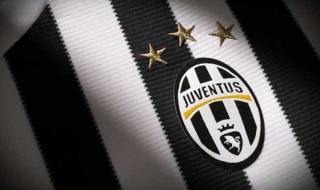 La Juventus presenta sus nuevas camisetas