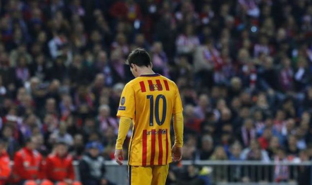 Lionel Messi no levanta cabeza en el último mes