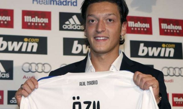 Mesut özil ha sido una de las caras nuevas de este mercado