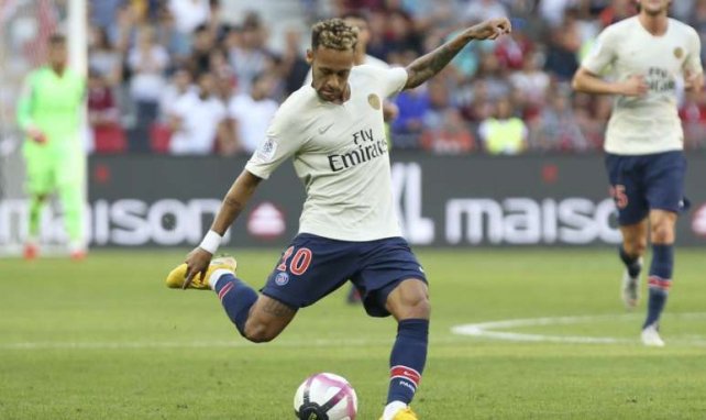 Neymar va escalando posiciones