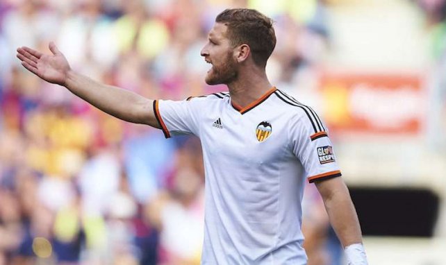 Valencia: Shkodran Mustafi puede ir al Liverpool… ¡y facilitar un fichaje!