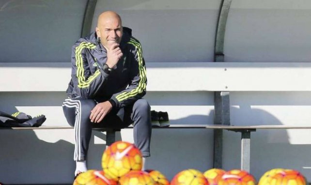 Zinedine Zidane ya está recibiendo duras críticas