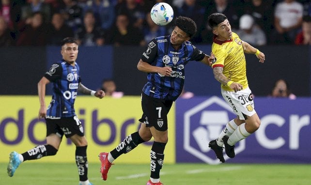 Patrik Mercado se aleja del Sevilla