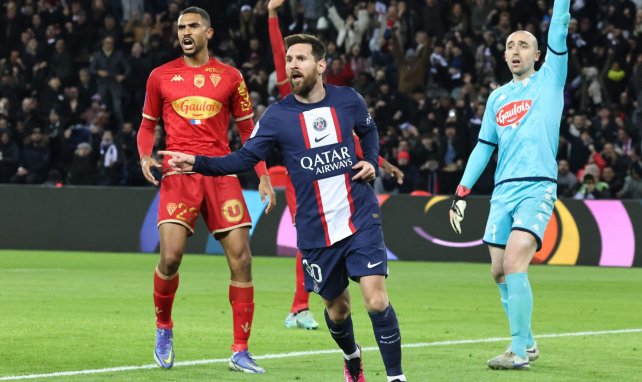 Lionel Messi con el PSG ante el Angers