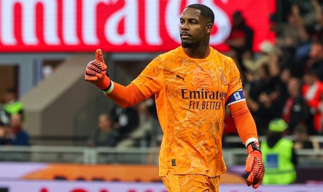 Movimientos para el fichaje de Mike Maignan