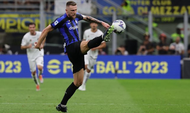 Milan Skriniar, en acción con el Inter de Milán