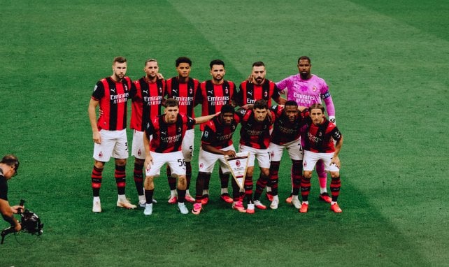 El Milan posando antes de un partido