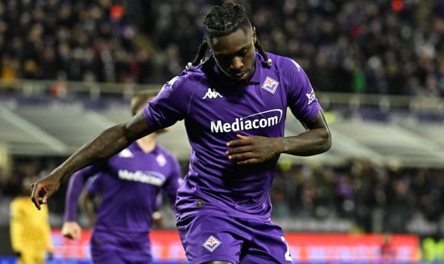 Moise Kean celebra con la Fiorentina