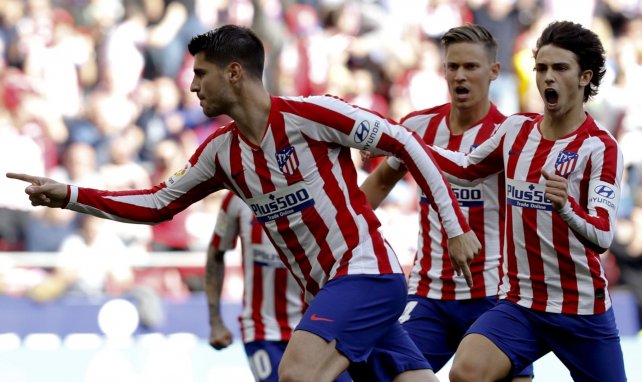 Álvaro Morata festeja una diana con el Atlético de Madrid